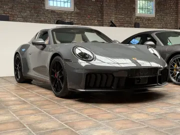 PORSCHE 992 911 Targa 4 GTS T-Hybrid  BOSE PORSCHE INNOD