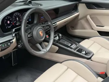 PORSCHE 992 911 Targa 4 GTS T-Hybrid  BOSE PORSCHE INNOD