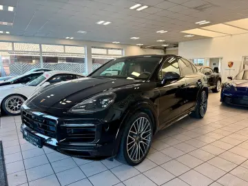 PORSCHE Cayenne Coupe Platinum Edition HeadUp ACC 22Zoll