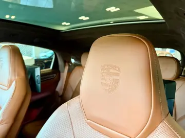 PORSCHE Cayenne Coupe Platinum Edition HeadUp ACC 22Zoll