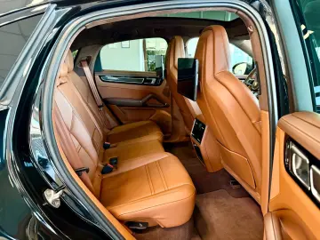 PORSCHE Cayenne Coupe Platinum Edition HeadUp ACC 22Zoll