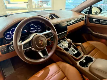 PORSCHE Cayenne Coupe Platinum Edition HeadUp ACC 22Zoll