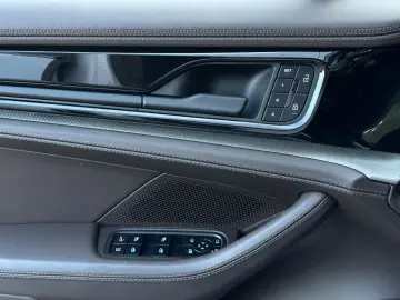 PORSCHE Panamera 4S E-Hybrid BOSE PANO HD-Matrix