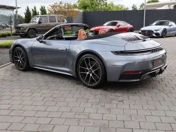 PORSCHE 992 Carrera 4 GTS cabriolet Lifting-ACC-NightVis