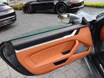 PORSCHE 992 Carrera 4 GTS cabriolet Lifting-ACC-NightVis
