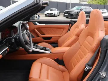 PORSCHE 992 Carrera 4 GTS cabriolet Lifting-ACC-NightVis