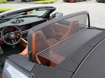 PORSCHE 992 Carrera 4 GTS cabriolet Lifting-ACC-NightVis