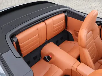 PORSCHE 992 Carrera 4 GTS cabriolet Lifting-ACC-NightVis