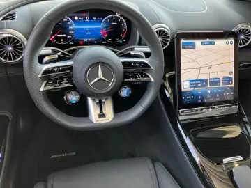 MERCEDES-BENZ SL 43 AMG Premium Distronic HA-Lenkung 20 Zoll
