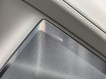 PORSCHE 992 Turbo S Leichtbau Carbon PCCB Burmester Lift