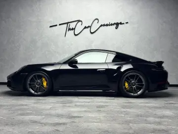PORSCHE 992 Turbo S Leichtbau Carbon PCCB Burmester Lift