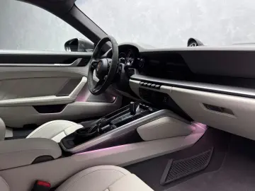 PORSCHE 992 Turbo S Leichtbau Carbon PCCB Burmester Lift
