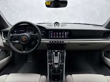 PORSCHE 992 Turbo S Leichtbau Carbon PCCB Burmester Lift