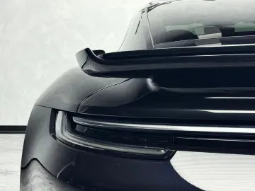 PORSCHE 992 Turbo S Leichtbau Carbon PCCB Burmester Lift