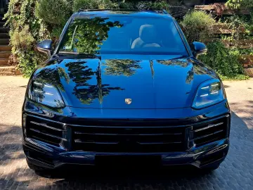PORSCHE Cayenne E-Hybrid   PANO   S.BELÜFT   BOSE