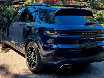 PORSCHE Cayenne E-Hybrid   PANO   S.BELÜFT   BOSE
