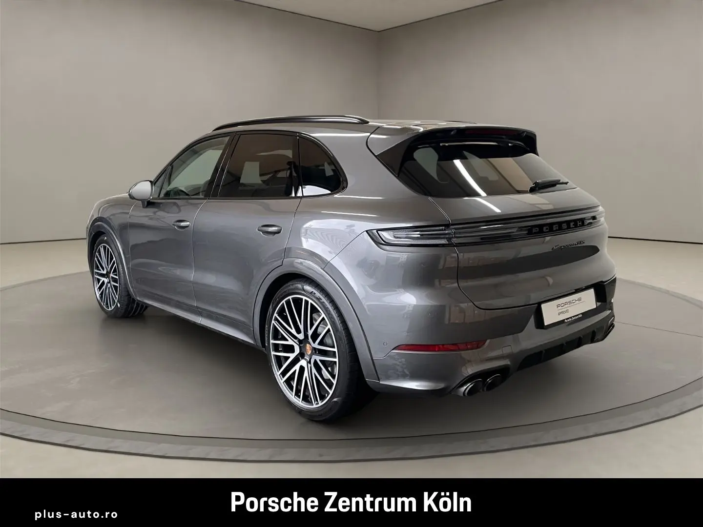 PORSCHE Cayenne GTS InnoDrive HA-Lenkung Head-Up PDCC