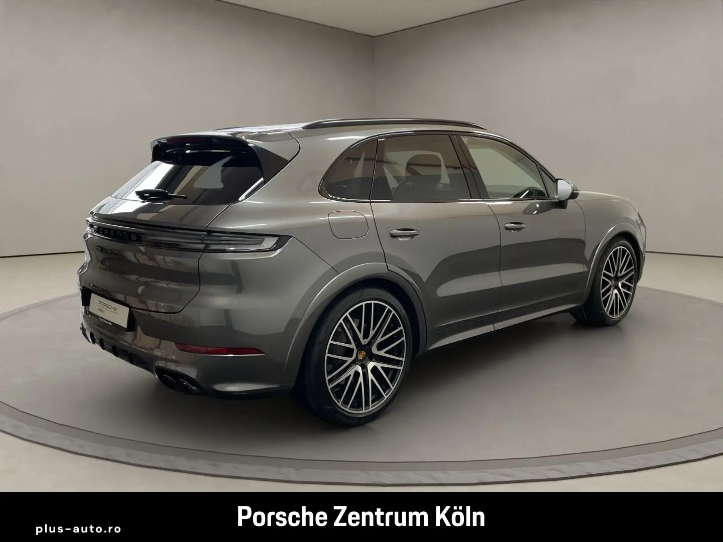 PORSCHE Cayenne GTS InnoDrive HA-Lenkung Head-Up PDCC