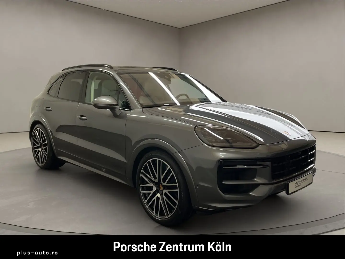 PORSCHE Cayenne GTS InnoDrive HA-Lenkung Head-Up PDCC