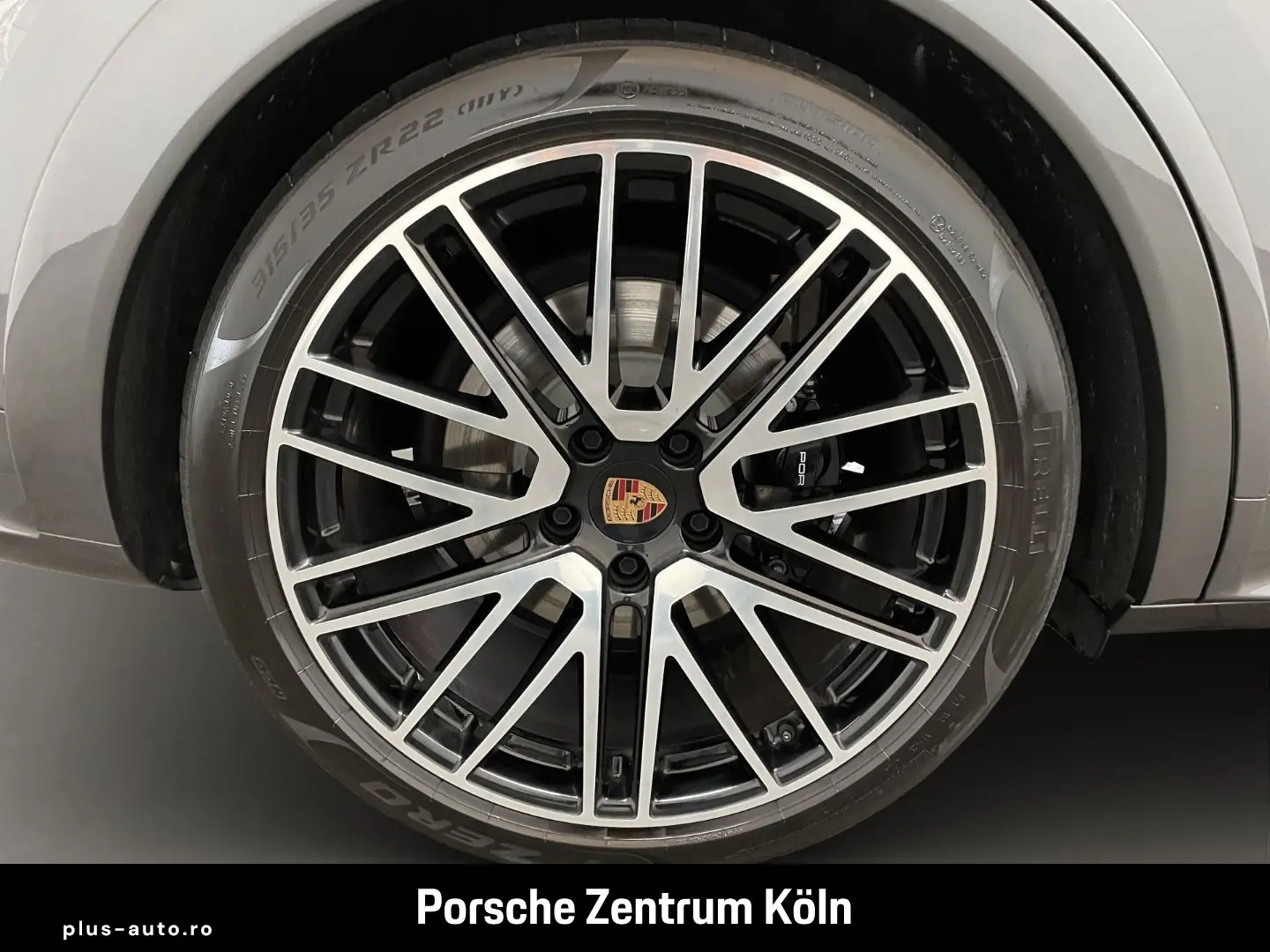 PORSCHE Cayenne GTS InnoDrive HA-Lenkung Head-Up PDCC