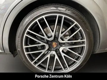 PORSCHE Cayenne GTS InnoDrive HA-Lenkung Head-Up PDCC