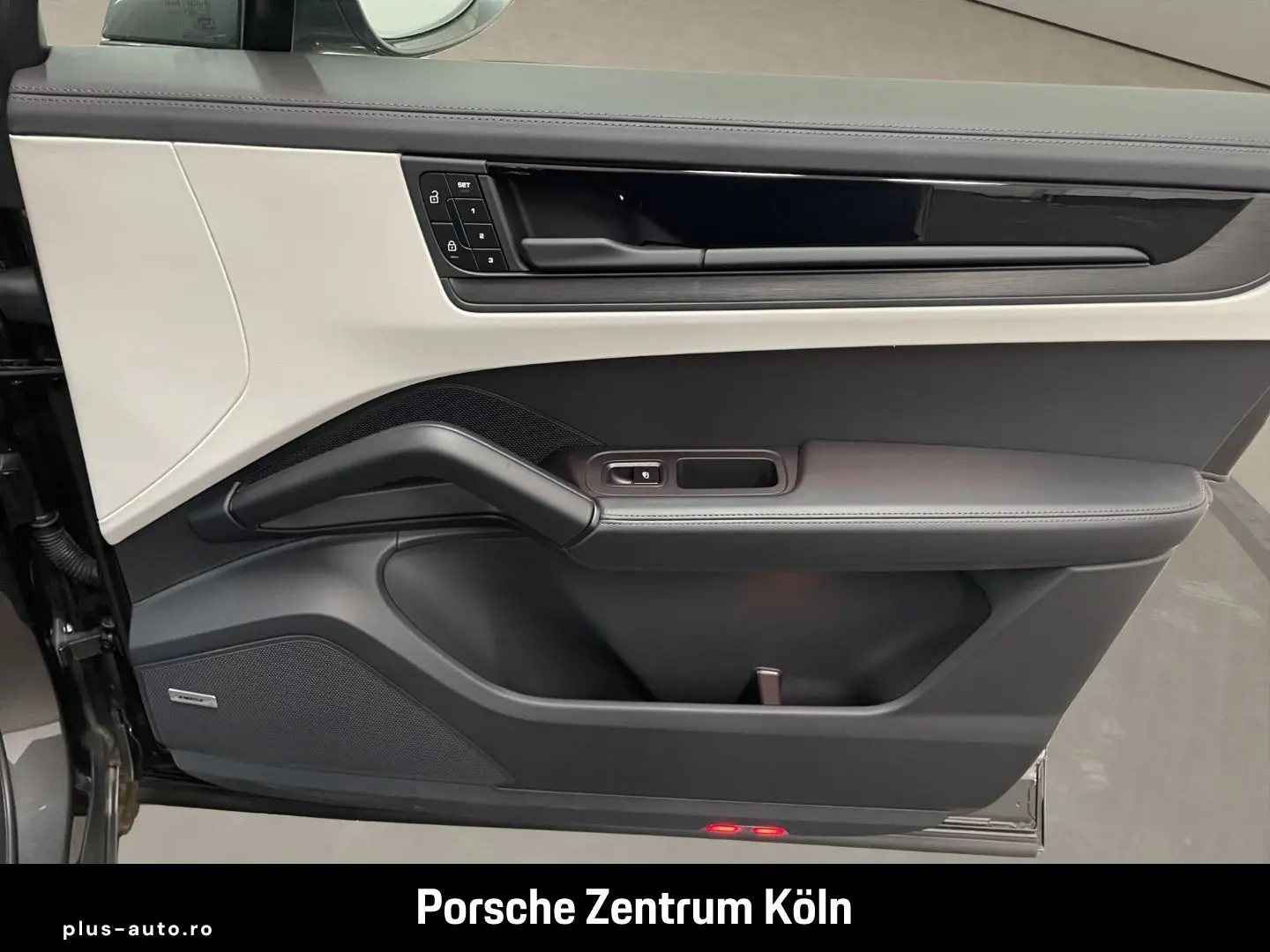 PORSCHE Cayenne GTS InnoDrive HA-Lenkung Head-Up PDCC