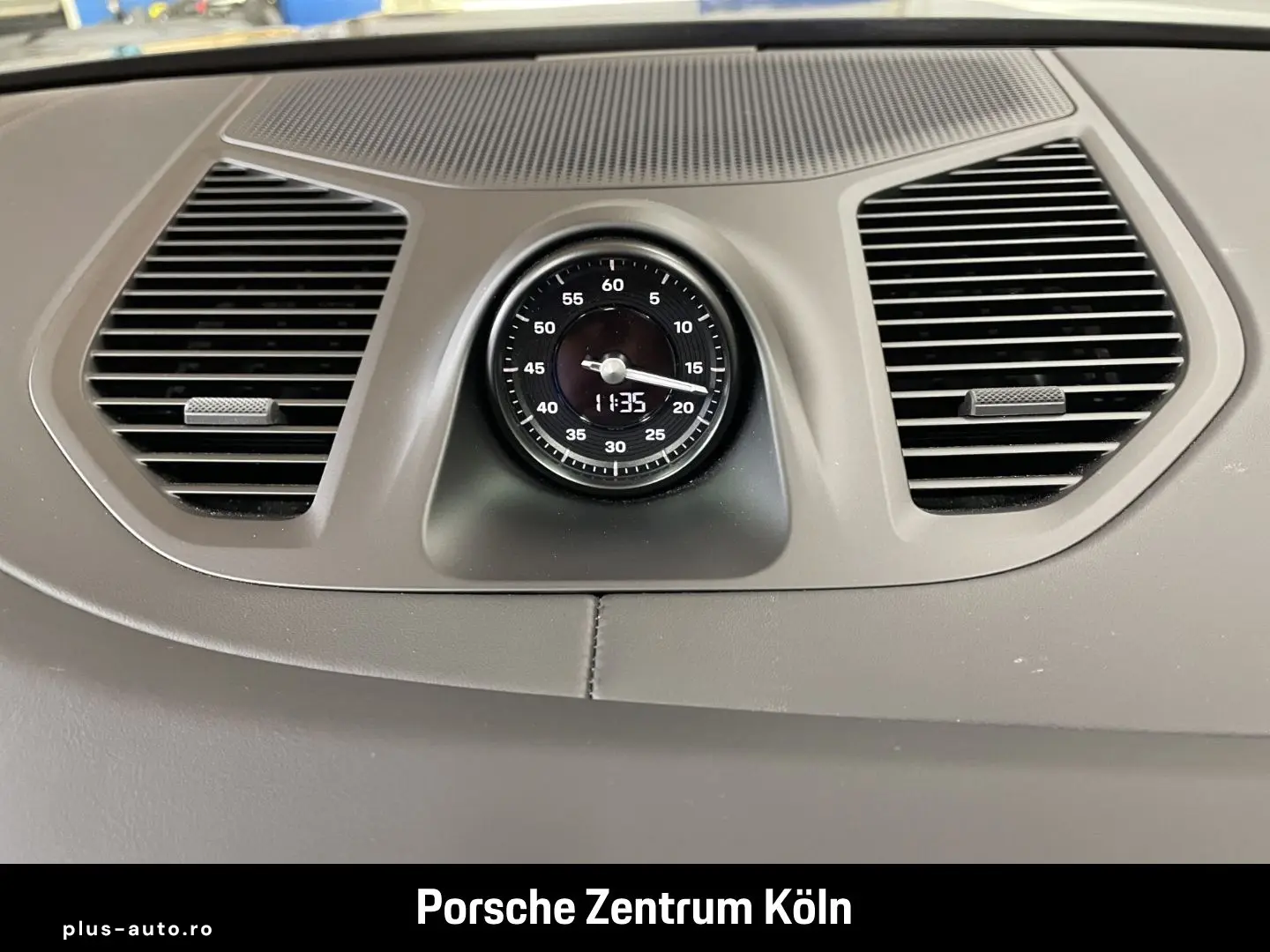 PORSCHE Cayenne GTS InnoDrive HA-Lenkung Head-Up PDCC