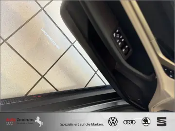 PORSCHE Taycan Turbo S 951-PS 1. HAND  Approved 09.2028