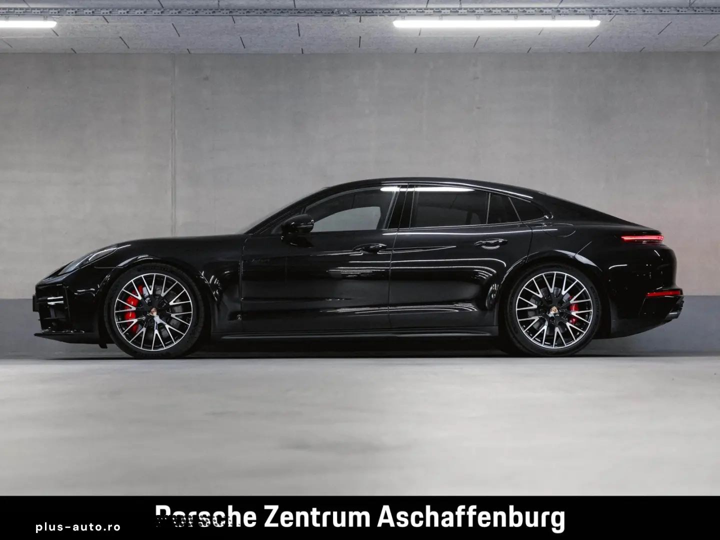 PORSCHE Panamera 4S E-Hybrid Panoramadach Sport Design