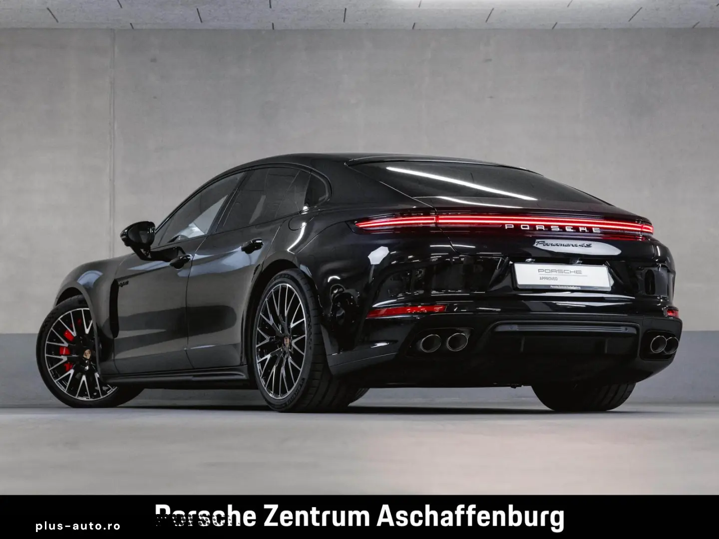 PORSCHE Panamera 4S E-Hybrid Panoramadach Sport Design