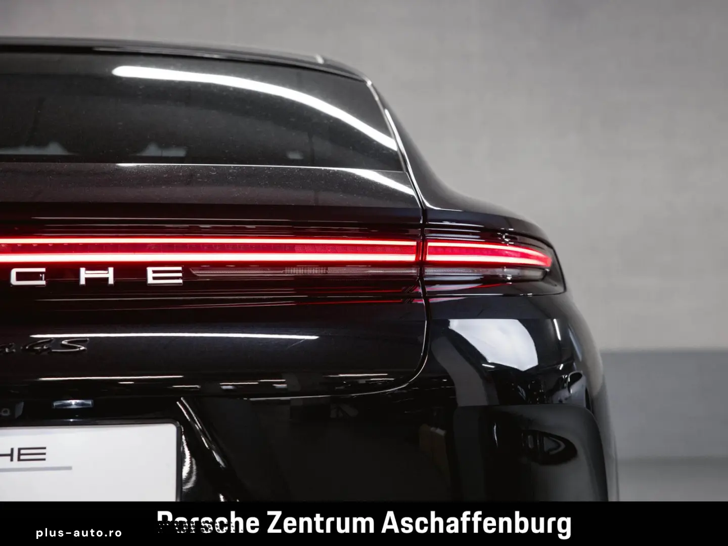 PORSCHE Panamera 4S E-Hybrid Panoramadach Sport Design