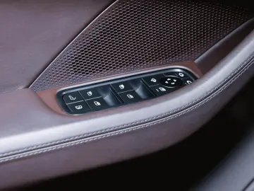 PORSCHE Panamera 4S E-Hybrid Panoramadach Sport Design