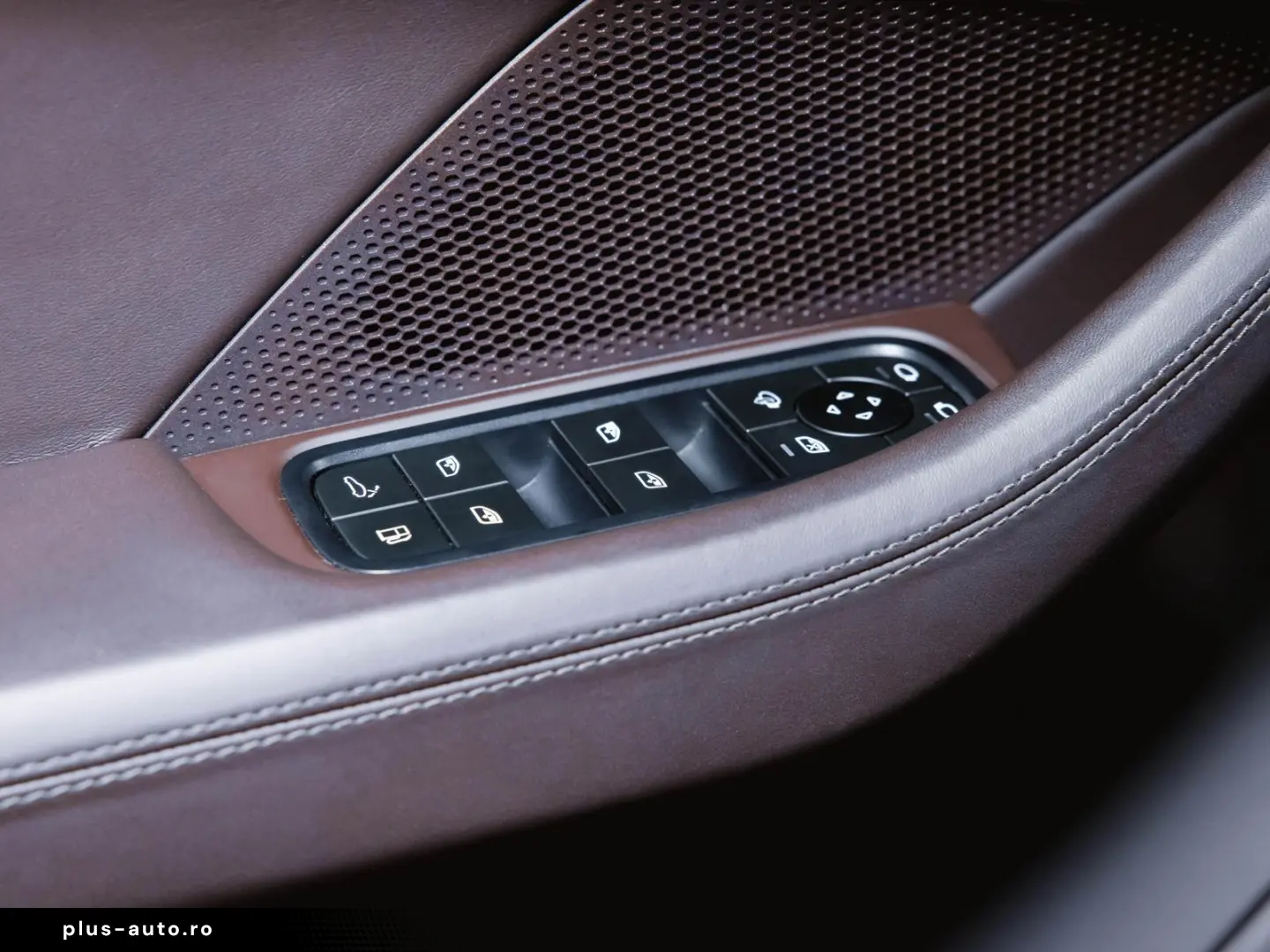 PORSCHE Panamera 4S E-Hybrid Panoramadach Sport Design