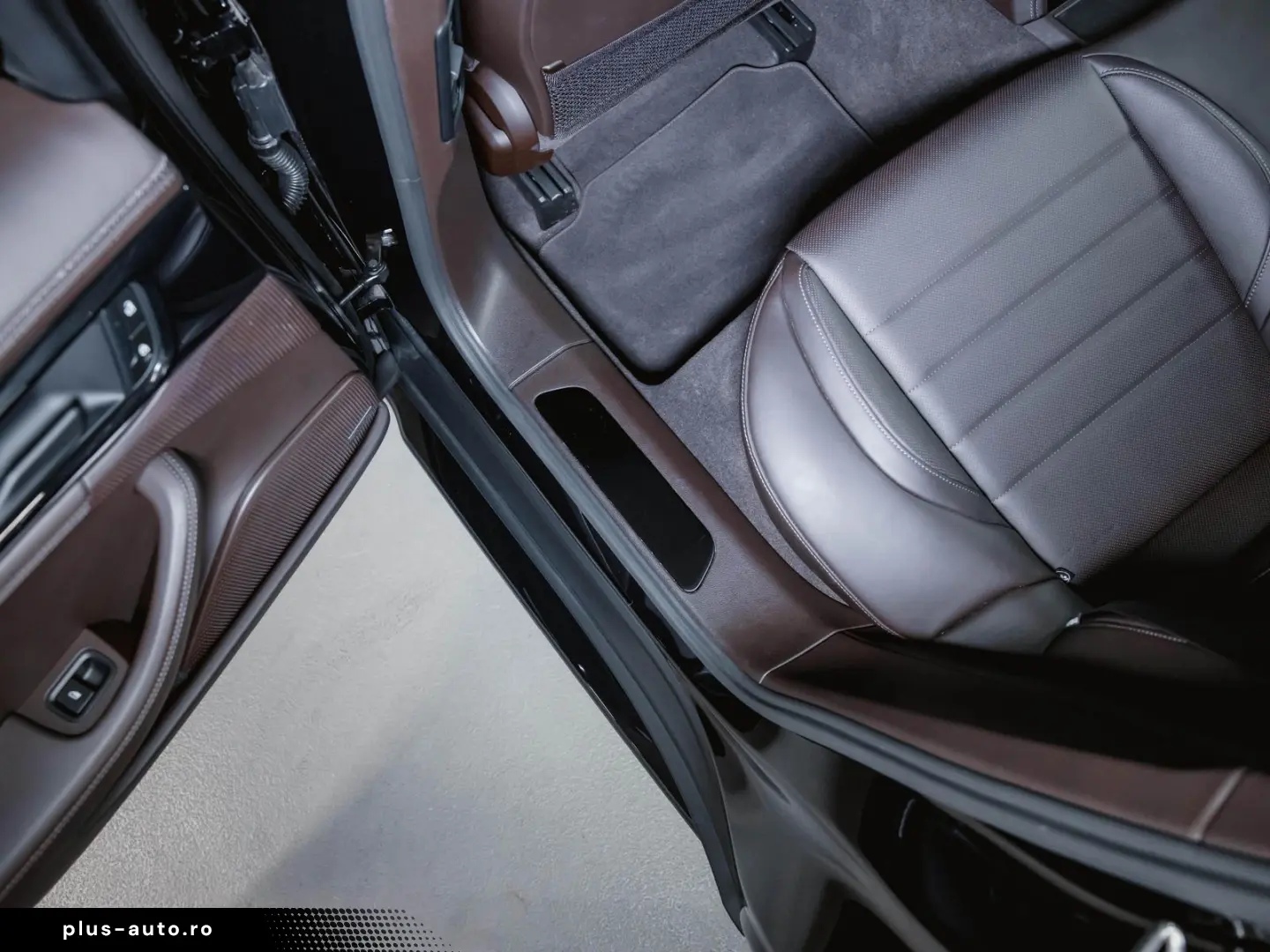PORSCHE Panamera 4S E-Hybrid Panoramadach Sport Design