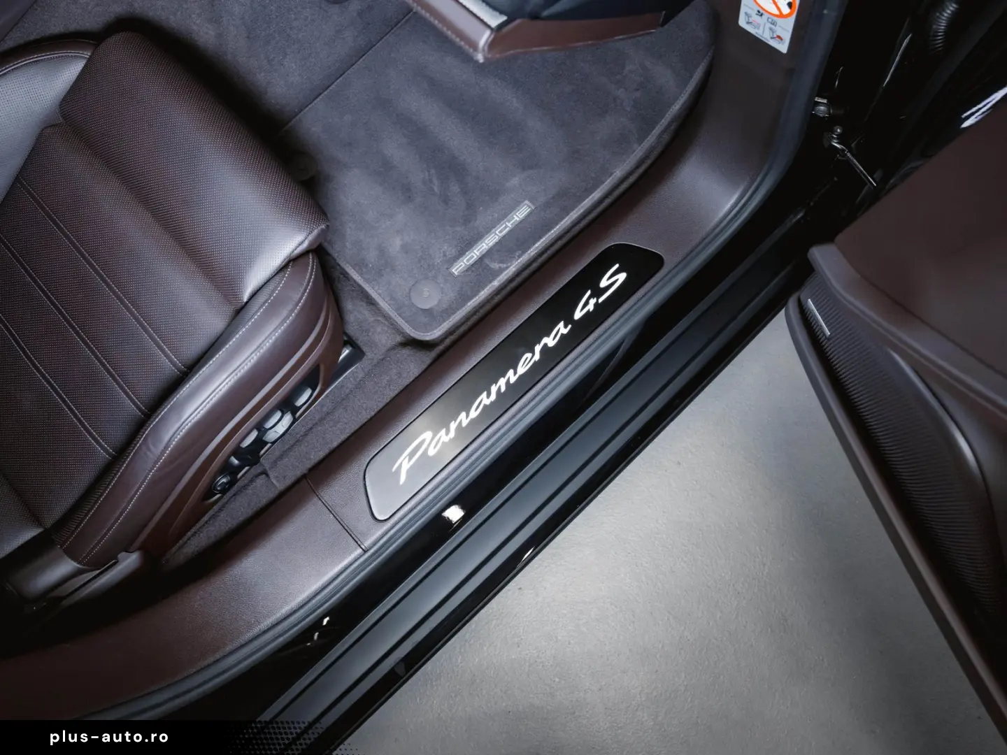 PORSCHE Panamera 4S E-Hybrid Panoramadach Sport Design