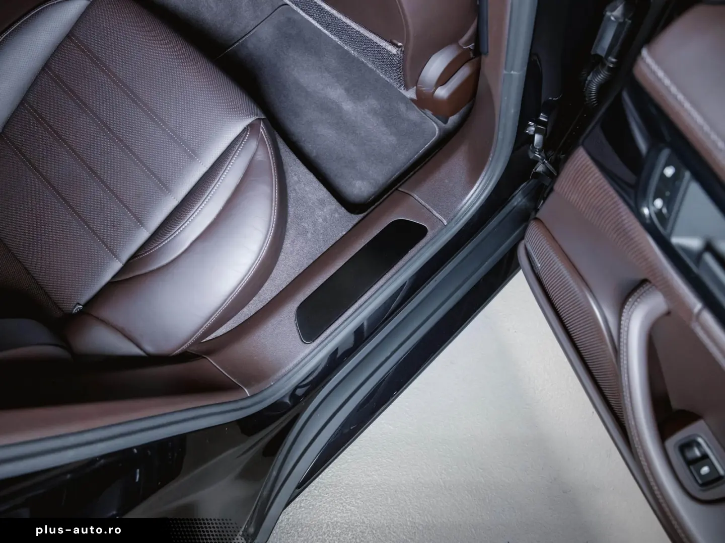 PORSCHE Panamera 4S E-Hybrid Panoramadach Sport Design
