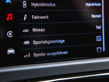 PORSCHE Panamera 4S E-Hybrid Panoramadach Sport Design