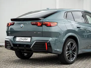 BMW X2 sDrive20i M-Sport AdLED AHK Alarm PANO KoZg