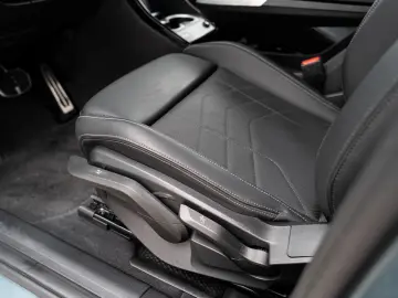 BMW X2 sDrive20i M-Sport AdLED AHK Alarm PANO KoZg