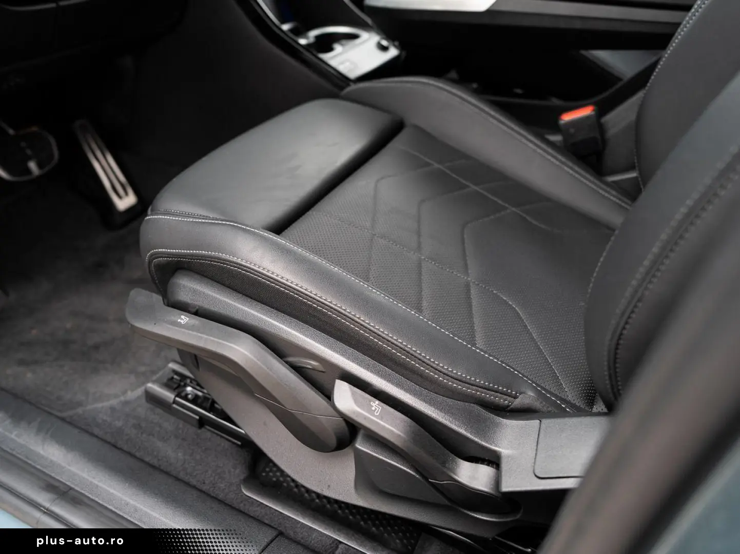 BMW X2 sDrive20i M-Sport AdLED AHK Alarm PANO KoZg