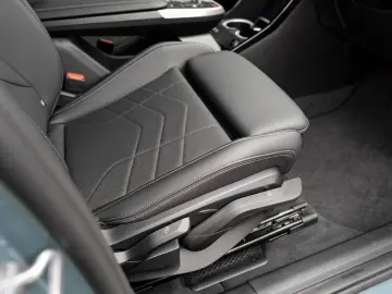 BMW X2 sDrive20i M-Sport AdLED AHK Alarm PANO KoZg