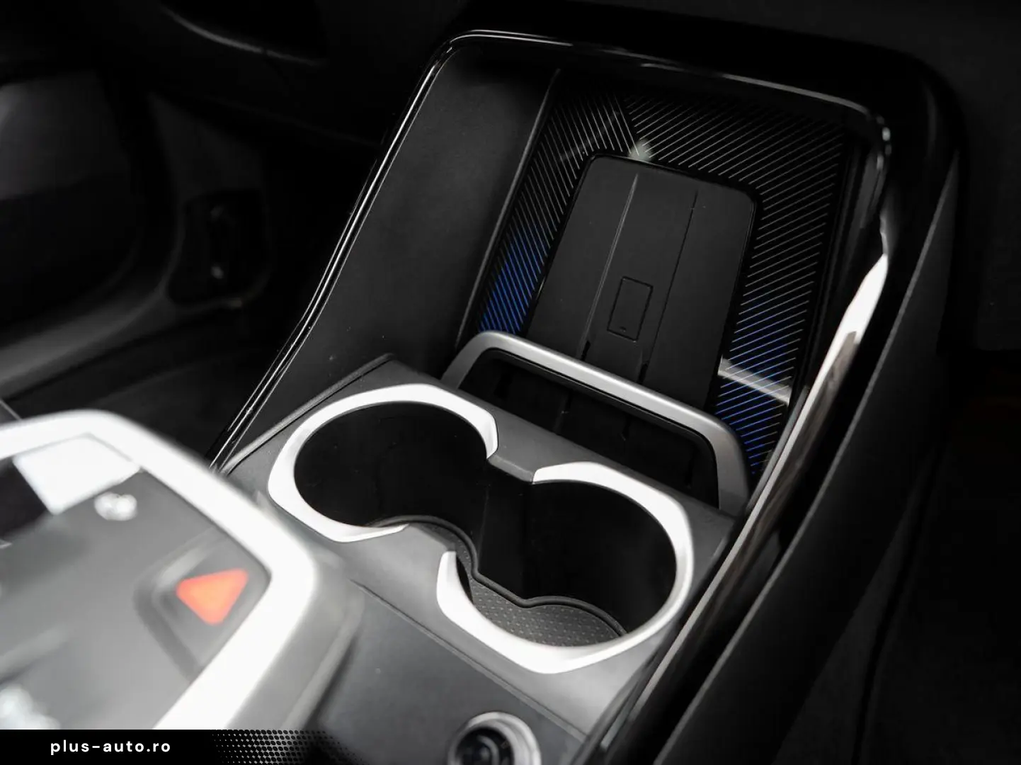 BMW X2 sDrive20i M-Sport AdLED AHK Alarm PANO KoZg