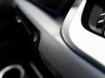 BMW X2 sDrive20i M-Sport AdLED AHK Alarm PANO KoZg
