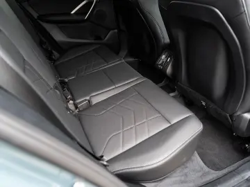 BMW X2 sDrive20i M-Sport AdLED AHK Alarm PANO KoZg