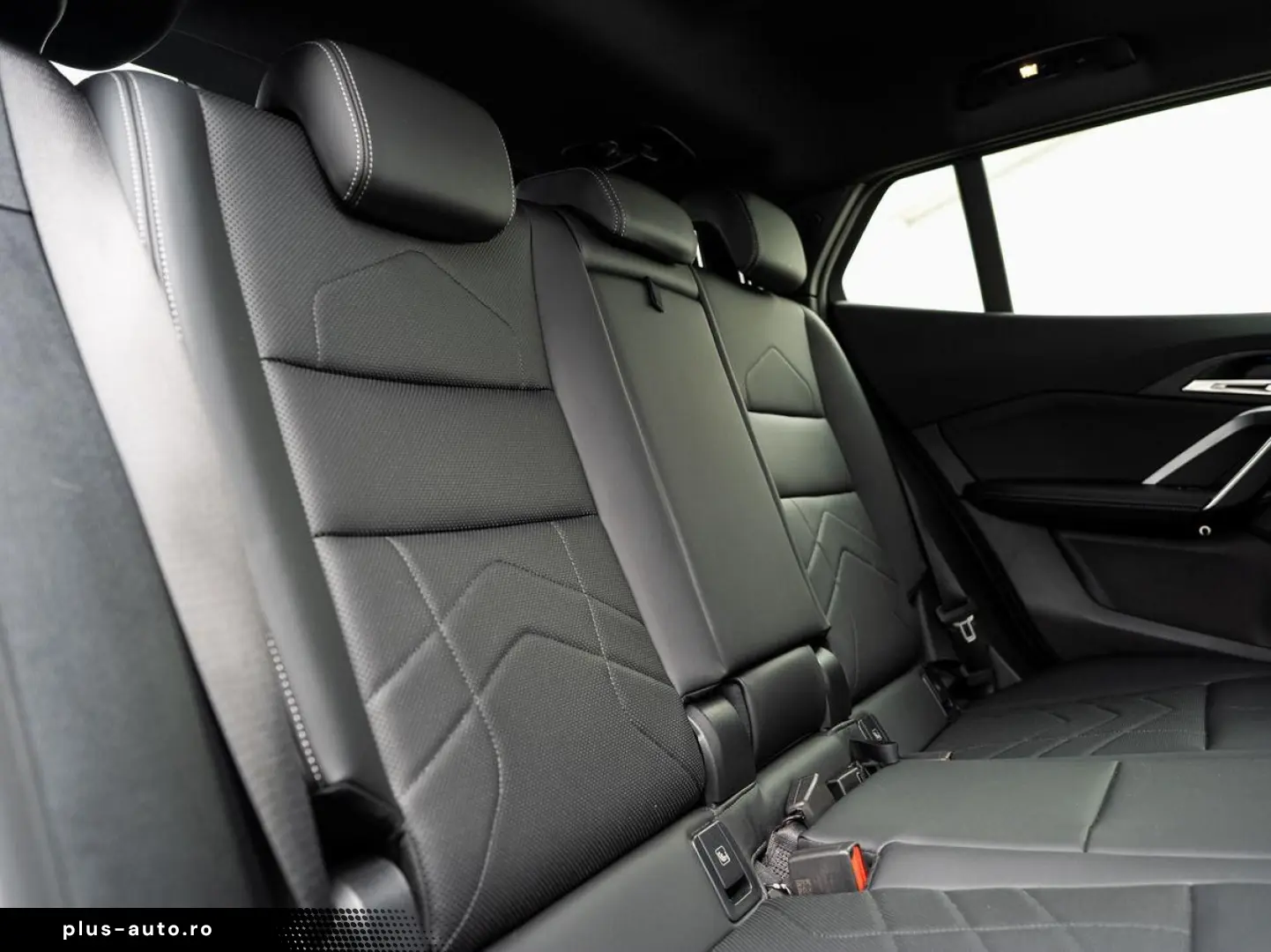 BMW X2 sDrive20i M-Sport AdLED AHK Alarm PANO KoZg
