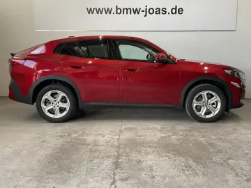 BMW X2 sDrive20i  Glasdach  Head-Up Display  18   LM
