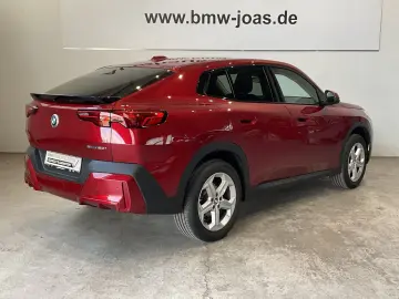 BMW X2 sDrive20i  Glasdach  Head-Up Display  18   LM