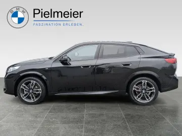 BMW X2 sDrive20i MSport AHK Pano Komfortzug Adap.LED