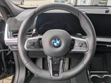 BMW X2 sDrive20i MSport AHK Pano Komfortzug Adap.LED