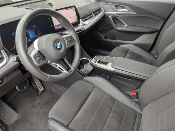 BMW X2 sDrive20i MSport AHK Pano Komfortzug Adap.LED